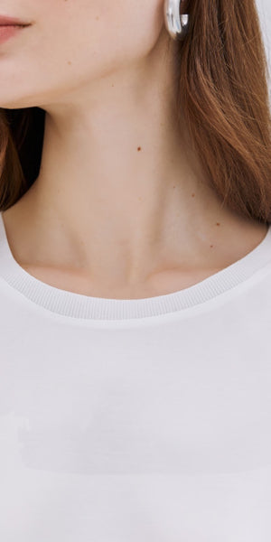 ACCESS Satin Ribbed Detail T in Off White