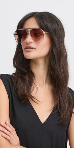 b young WIYA Sunglasses in Aviator