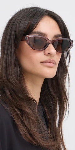b young WIYA Sunglasses in Plum