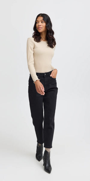 b young LOETTA Mom Fit Jeans in Black