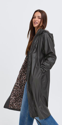 b young AVAN Coat in Black