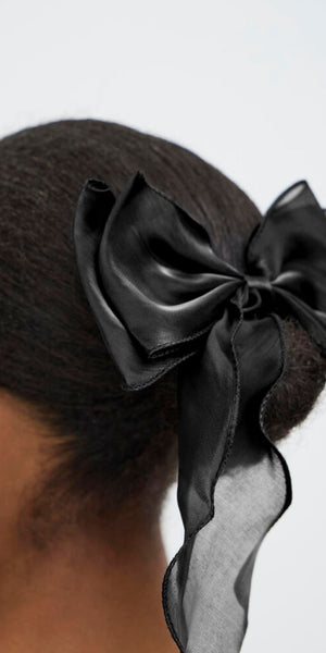 b young VIOLETTA Bow in True Black