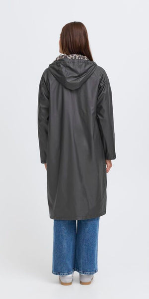 b young AVAN Coat in Black