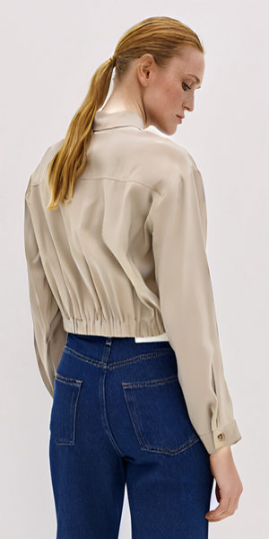 ACCESS Cropped Shirt in Beige