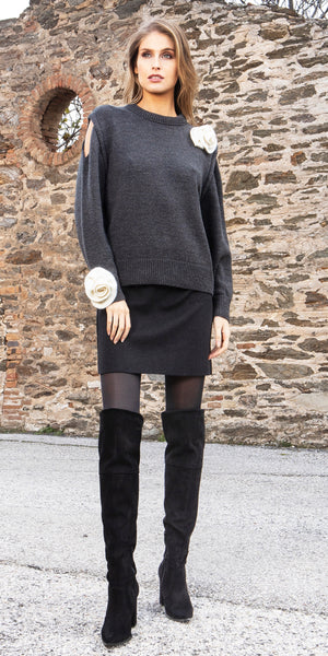 AGGEL Cold Shoulder & Roses Knit