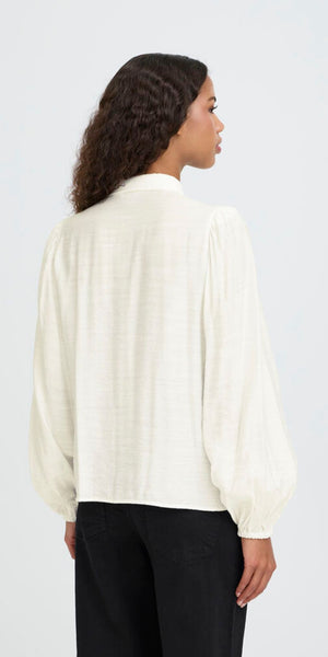 ICHI RHINES Shirt in Cloud Dancer