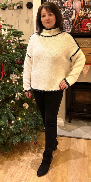 Blanket Stitch Knit