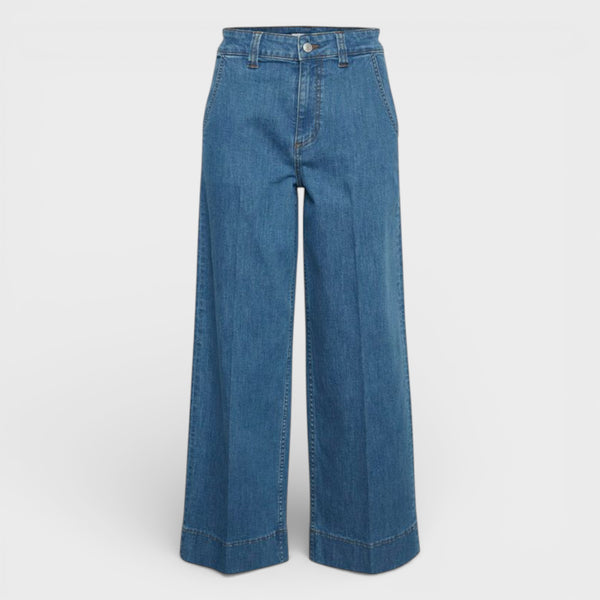 b young KOMMA Cropped Jeans - TheSecretCloset.Boutique
