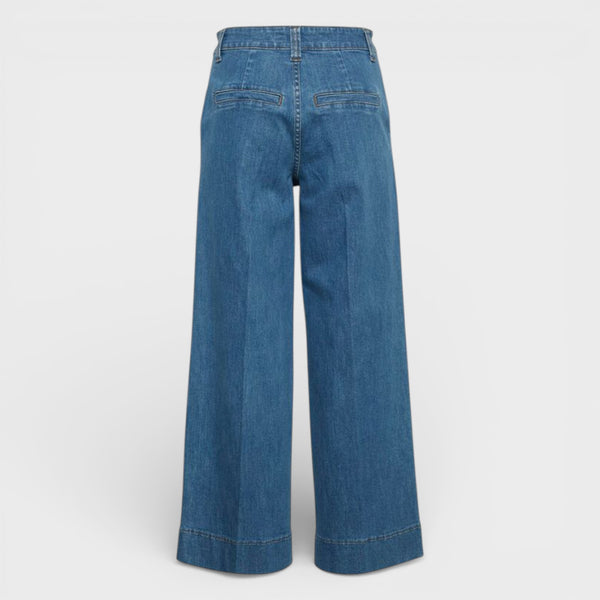 b young KOMMA Cropped Jeans - TheSecretCloset.Boutique