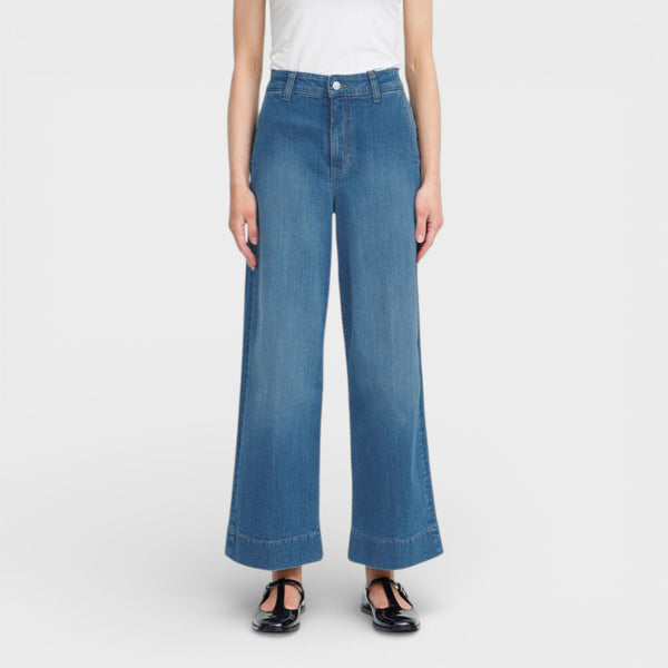 b young KOMMA Cropped Jeans - TheSecretCloset.Boutique