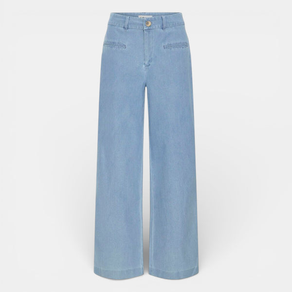 ICHI KATE Denim Pants in Light Denim - TheSecretCloset.Boutique