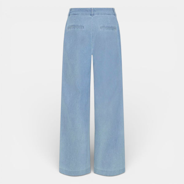 ICHI KATE Denim Pants in Light Denim - TheSecretCloset.Boutique