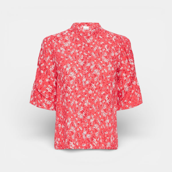 ICHI VERA Short Sleeve Shirt in Teaberry Floral - TheSecretCloset.Boutique
