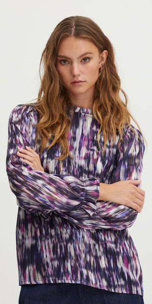 PULZ SARIAH Blouse in Purple Printed - TheSecretCloset.Boutique