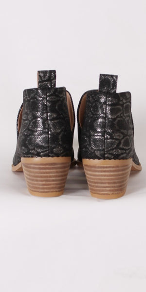 smf Snake Shoe Boot in Black - TheSecretCloset.Boutique