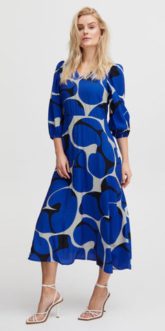 PULZ SCARLET V Neck Dress in Blue Printed