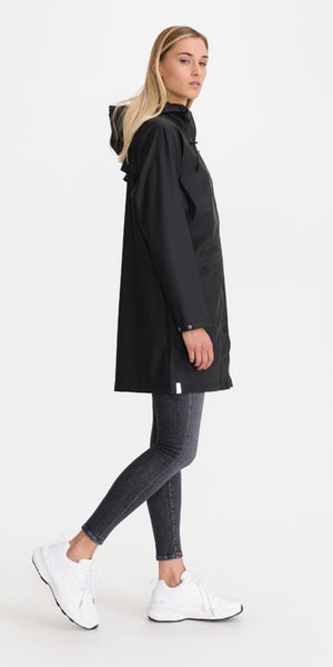 ICHI TAZI Raincoat in Black - TheSecretCloset.Boutique